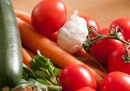 Zutaten für Tomatensauce mit Zucchini